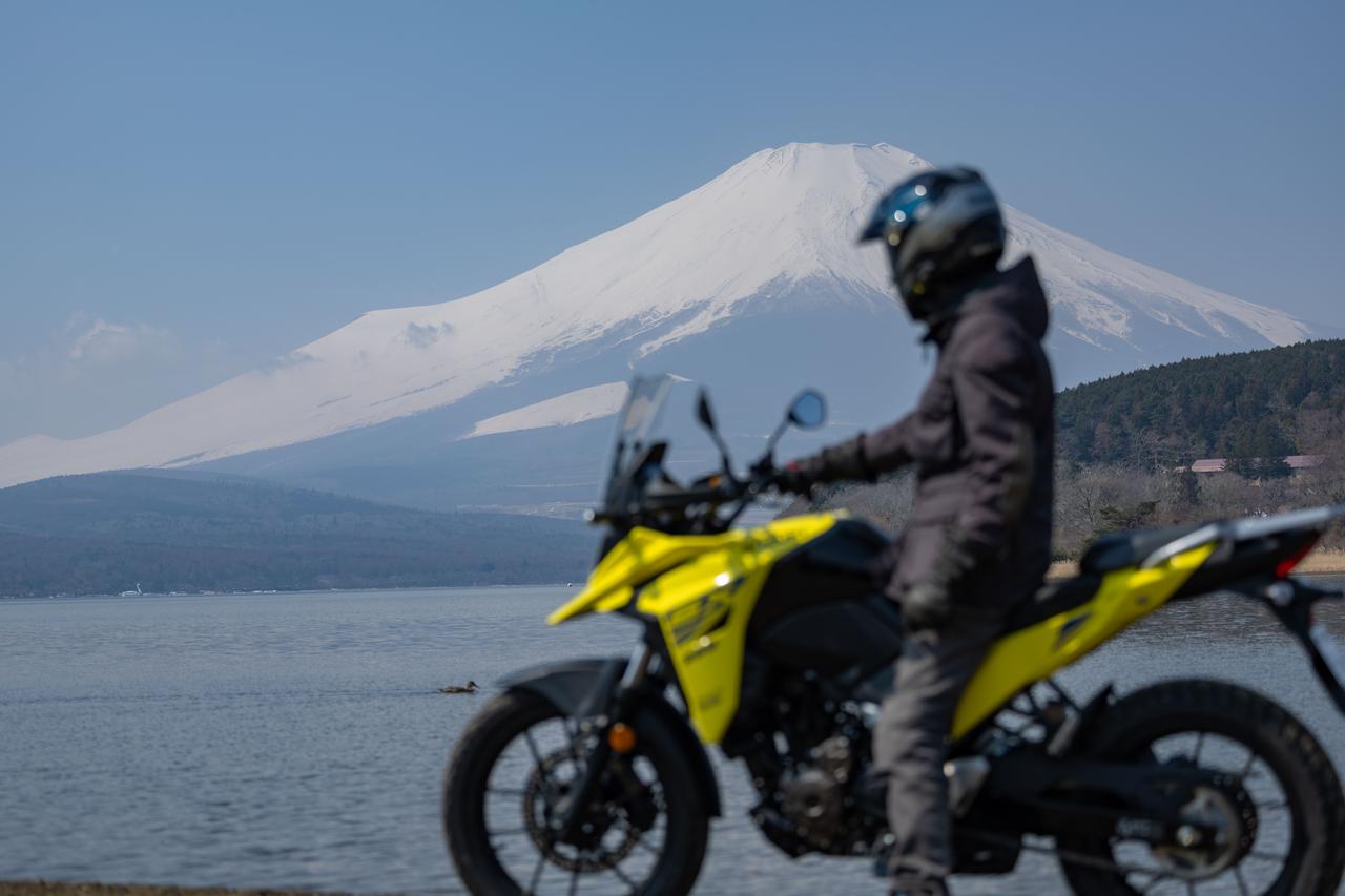 画像: 決死の覚悟で『Vストローム250SX』と挑戦……のはずが3月下旬の『標高2000m越えの道』が予想外すぎた件 - スズキのバイク！