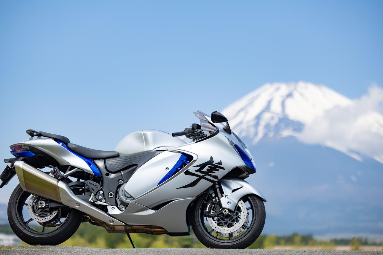 世界に誇れる「日本のバイク」のスズキ『隼』に惚れると価格に対して脳がバグる話【SUZUKI Hayabusa/試乗インプレ・レビュー 後編 ...