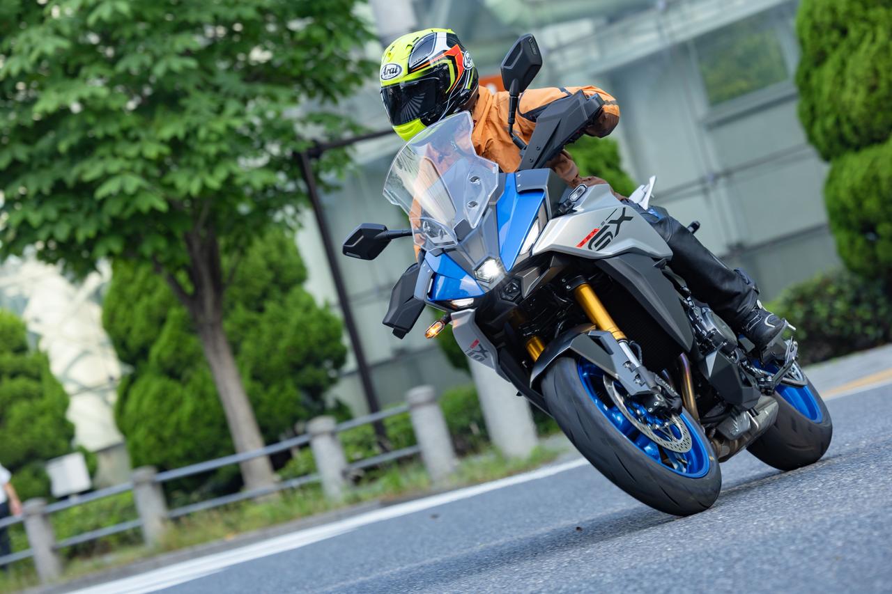 画像3: 17インチホイールとアップハンドルで街乗りは軽快!