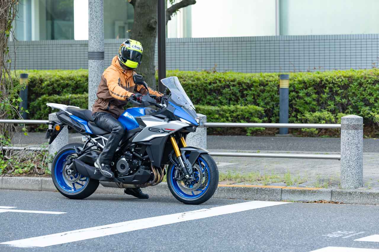 画像2: 17インチホイールとアップハンドルで街乗りは軽快!