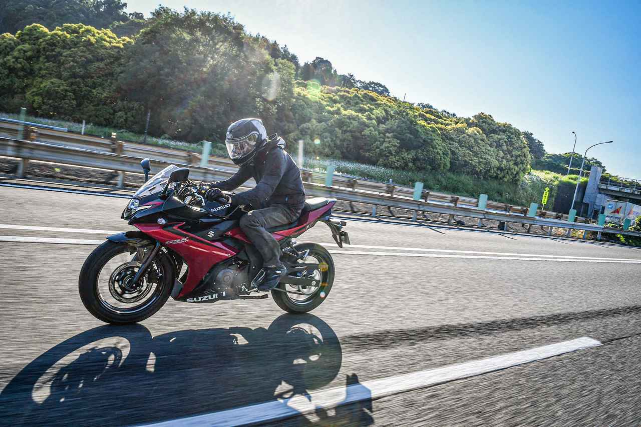 画像2: 高速道路が安定して走れる