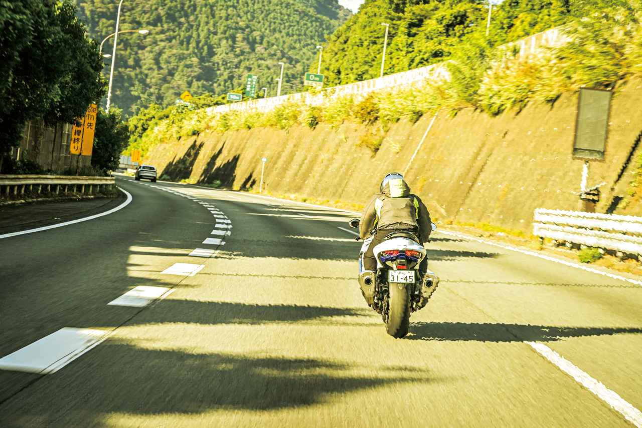 画像2: バイクツーリングが熱中症の初期症状に気がつきにくい理由とは？