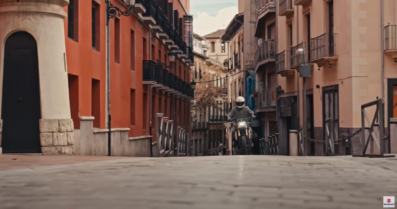 画像2: 新型「GSX-8T」その映像美に酔いしれる