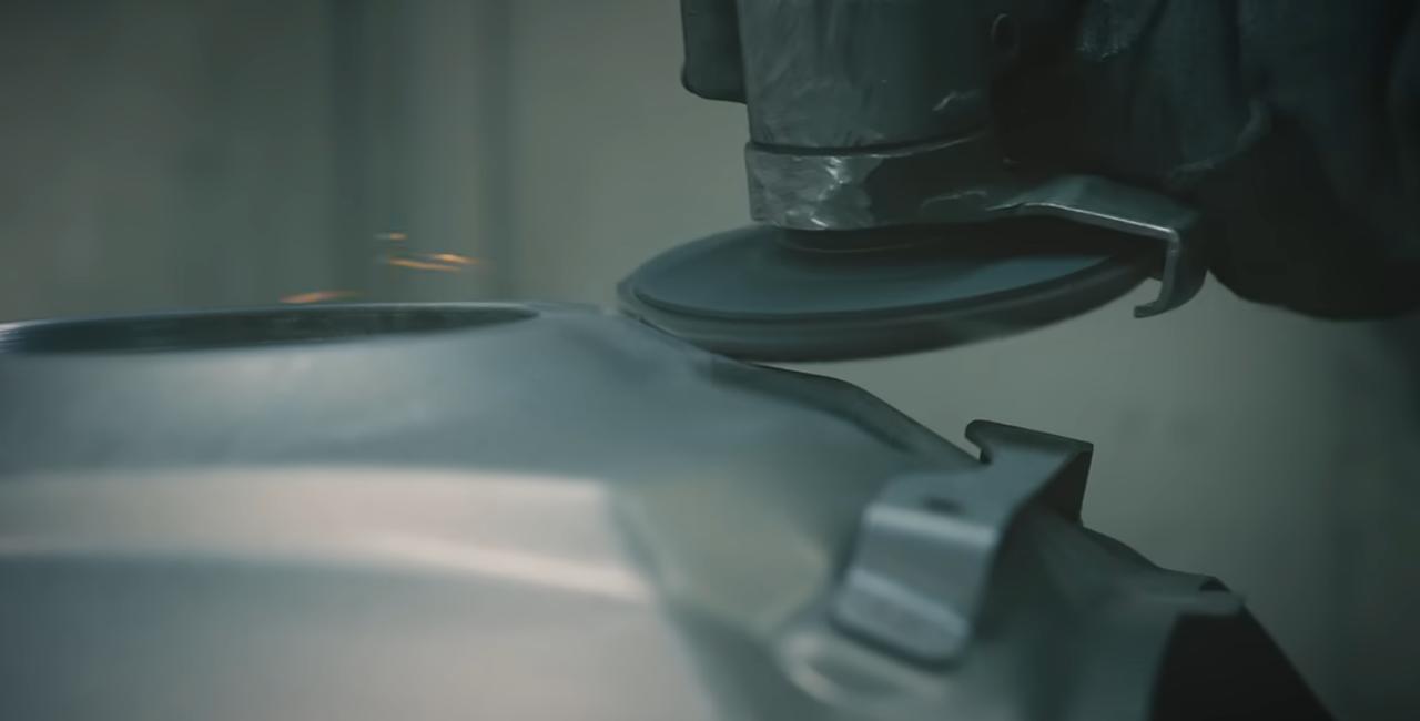 画像4: 新型『GSX-8T』と『GSX-8TT』のデザイナー＆開発者インタビューだ!? 日本語の解説もあるぞ！【スズキのバイク！の耳寄りニュース】