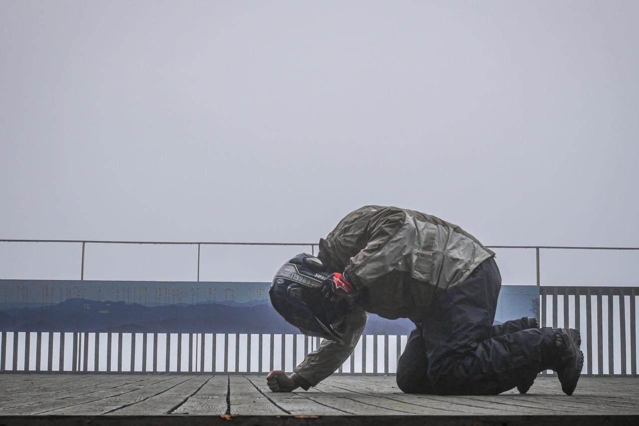画像: 雨脚が強くなってきたのでカッパ再装着！
