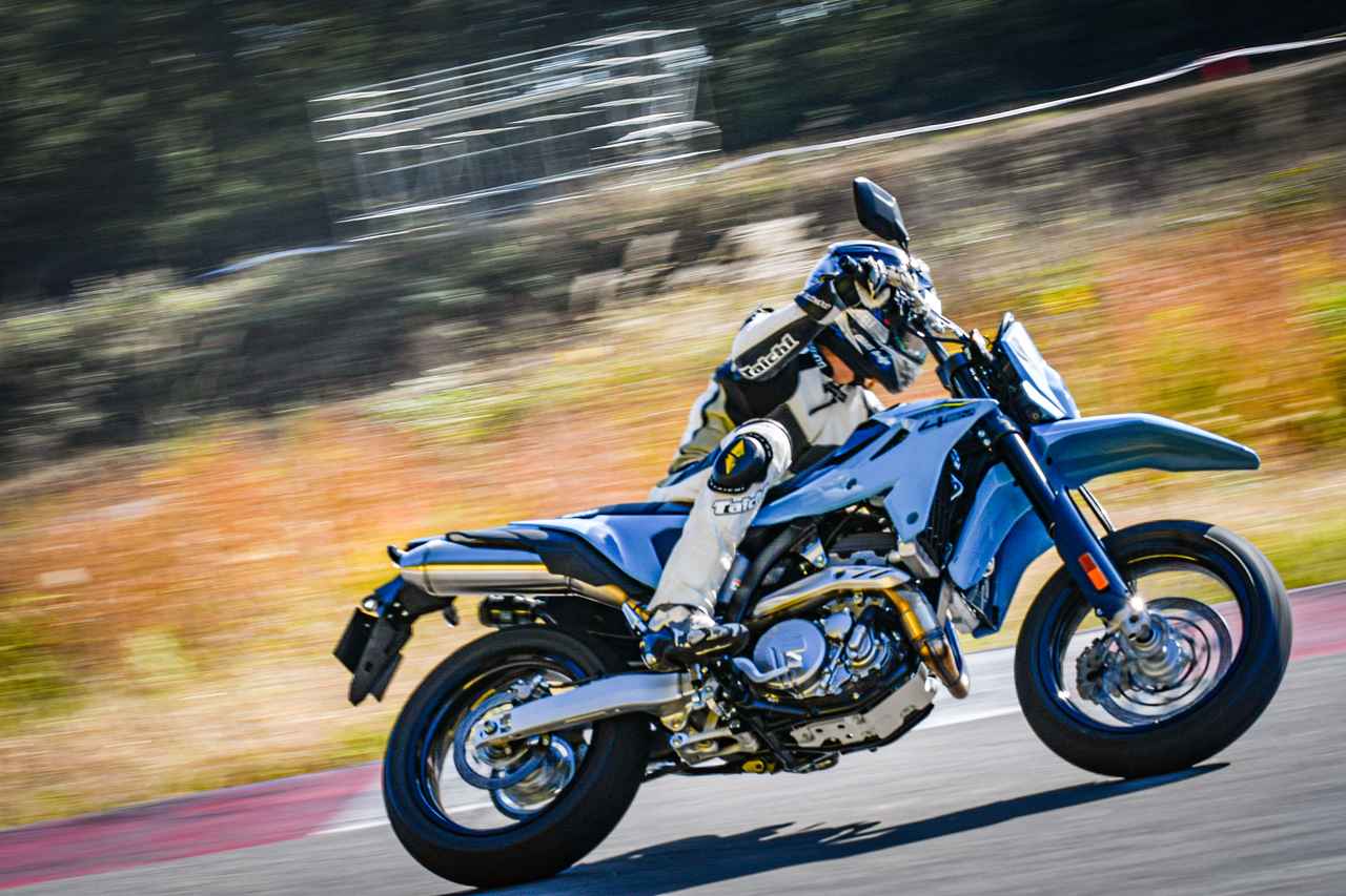 画像6: オフロード『DR-Z4S』とモタード『DR-Z4SM』はまるで違う