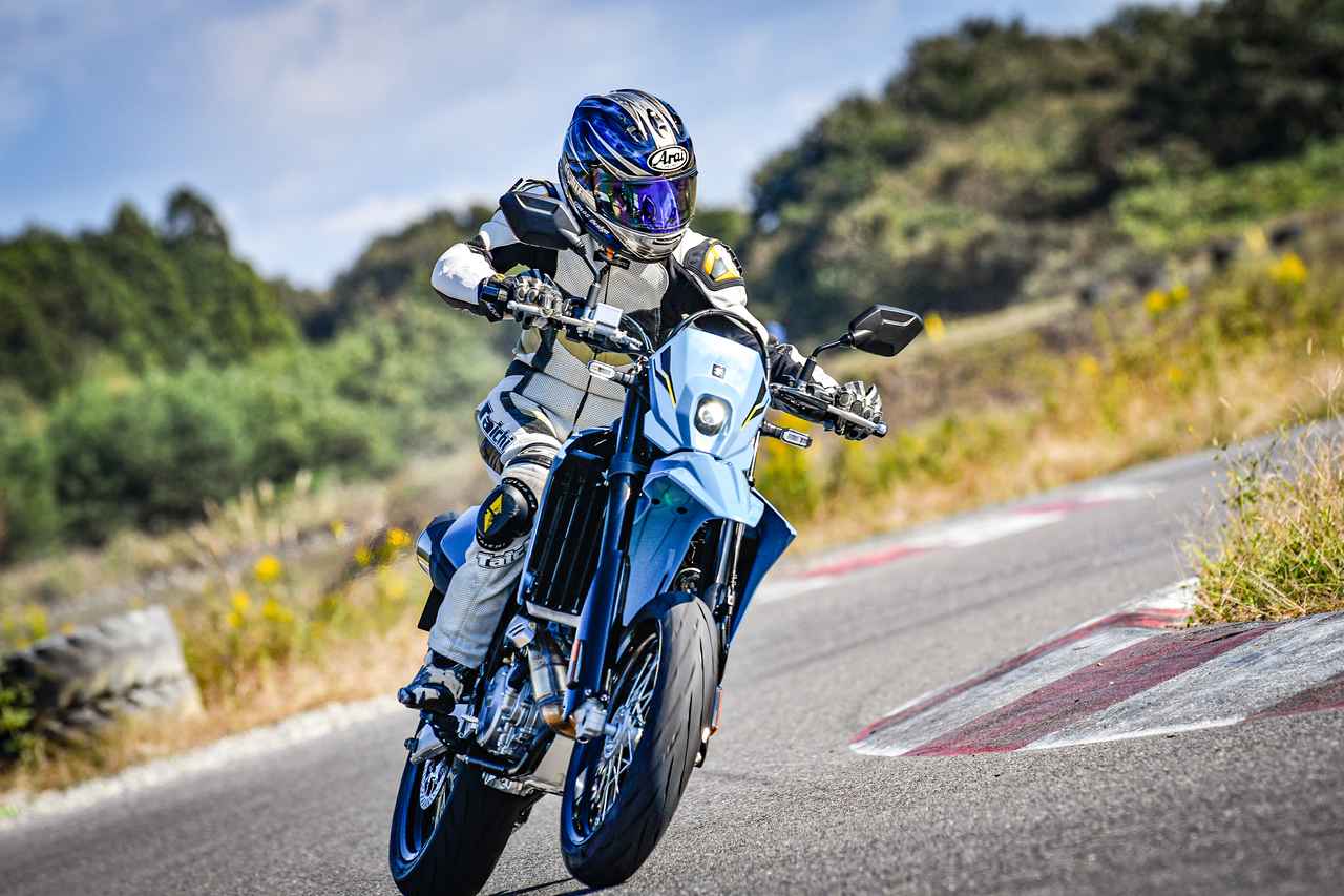 画像5: オフロード『DR-Z4S』とモタード『DR-Z4SM』はまるで違う