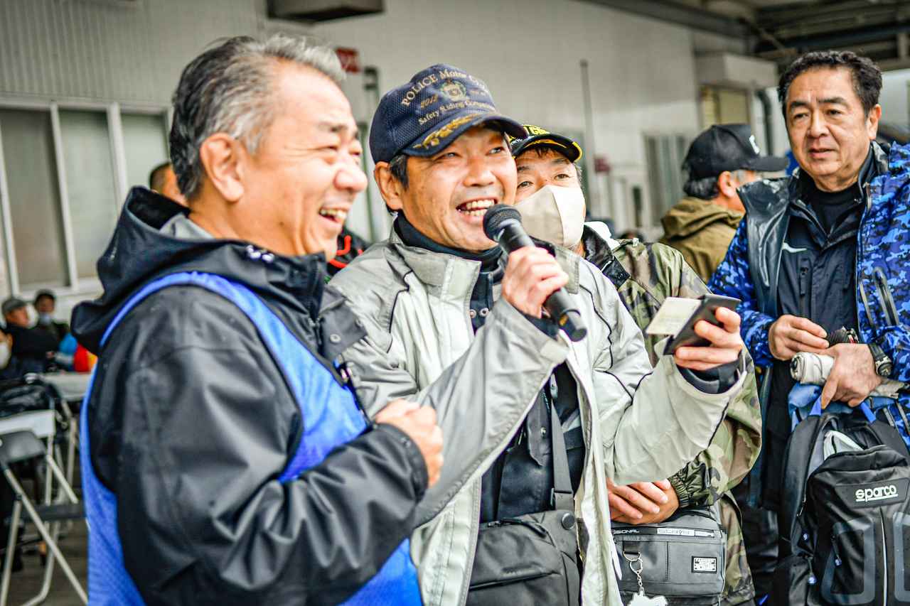 画像23: Vスト乗りは雨にも強い!「Vストローム250SX」の新色も初公開された『Vストロームミーティング2025』は悪天候を吹き飛ばす熱気!【スズキのバイク!のイベントニュース V-STROM MEETING 2025】