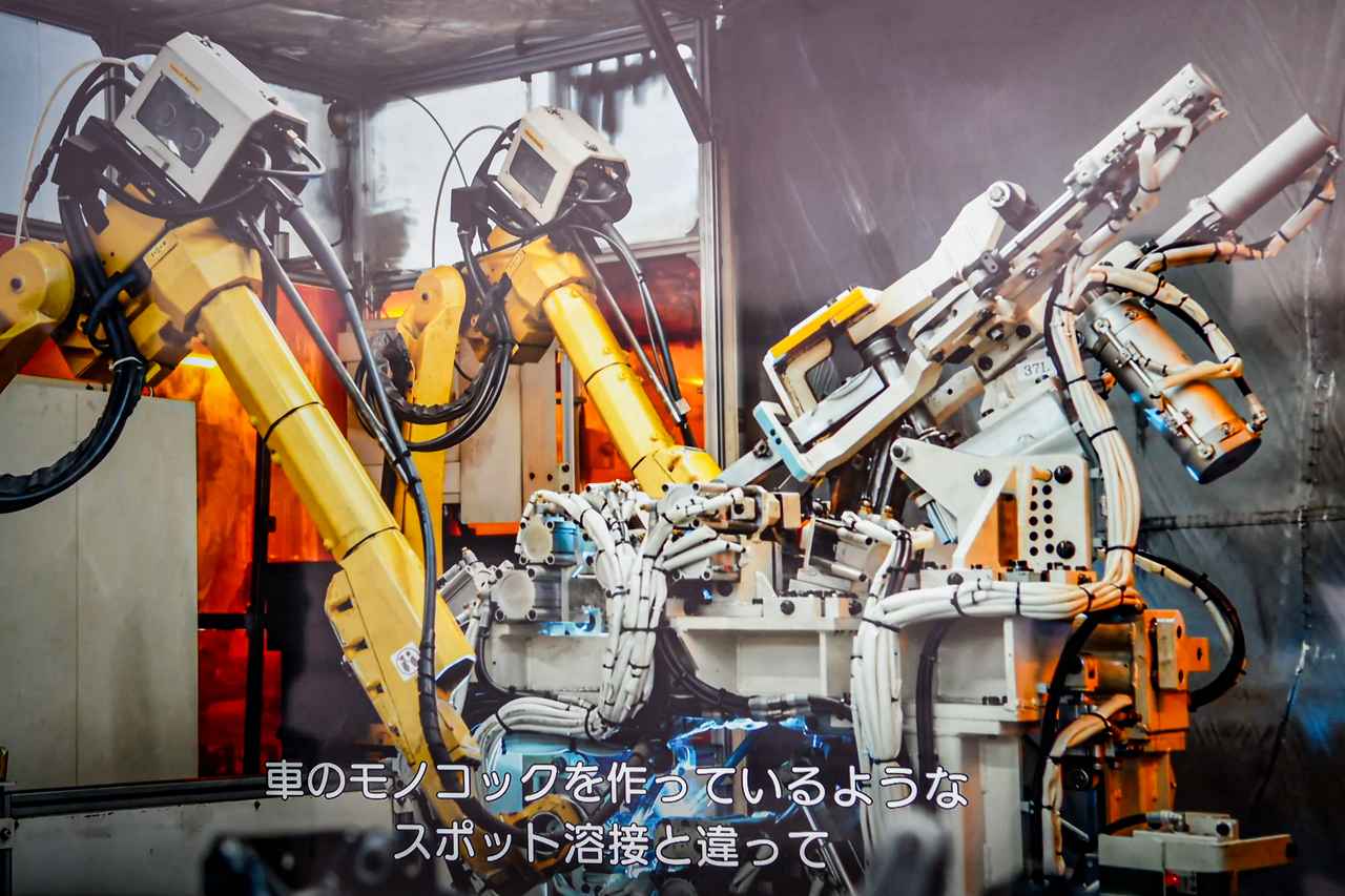 画像17: Vスト乗りは雨にも強い!「Vストローム250SX」の新色も初公開された『Vストロームミーティング2025』は悪天候を吹き飛ばす熱気!【スズキのバイク!のイベントニュース V-STROM MEETING 2025】