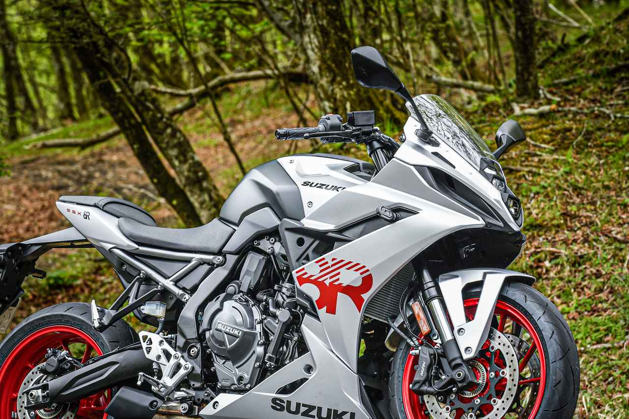 画像1: 【新発見】セパハンの『GSX-8R』にネイキッド『GSX-8S』みたいな軽快さを簡単にプラスできるかも? 実際にやってみた結果…… - スズキのバイク!
