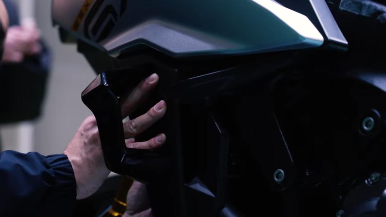 画像2: 【考察】次の新型「GSX-S1000GX」には『ウイングレット』が付くかも⁉︎ 空力特性を強化したグランドクロスオーバーのティザー動画が見応えたっぷり！【スズキのバイク！の耳寄りニュース】