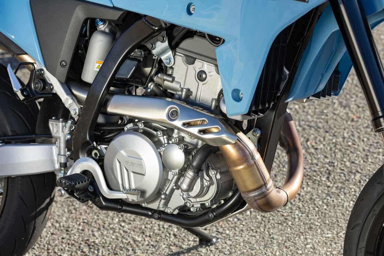 画像4: DR-Z4SMほど突出したバイクは珍しいと思う