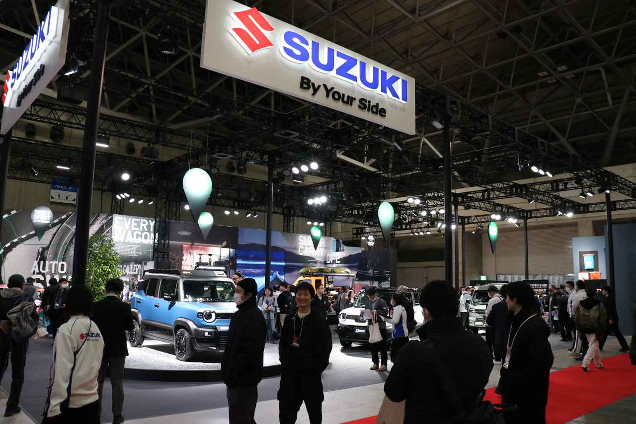 画像1: レザーの質感から汚し塗装まで! 新型『DR-Z4S』でひと旅いこうぜ!