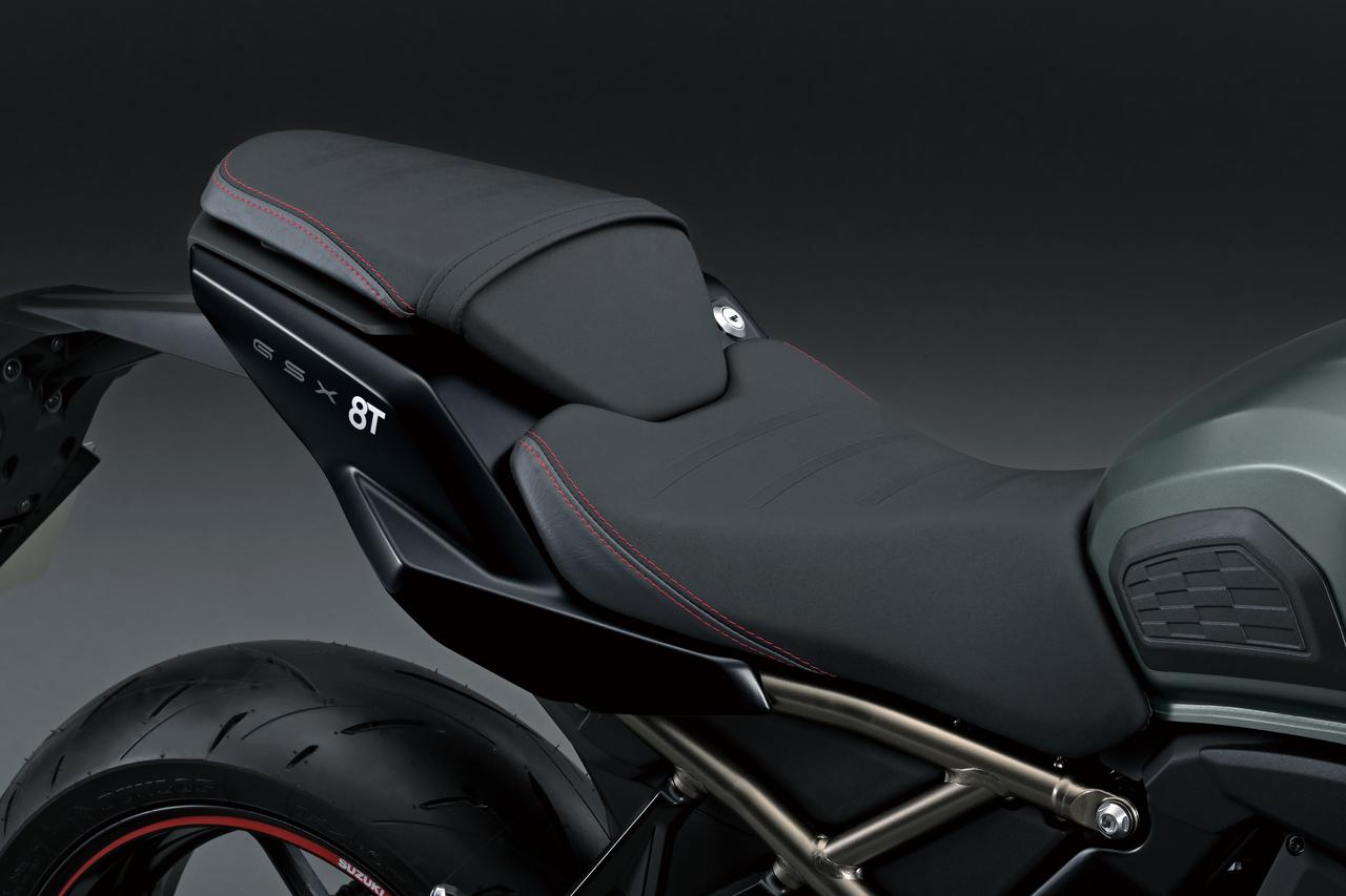 画像: スタイリッシュシート（GSX-8T）