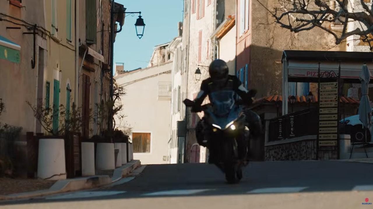画像2: スポーツ性も快適さも全部入り！ GSX-S1000GTが見せるリアルなロングライドの魅力