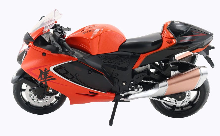 画像2: 3850円で手に入る『隼』があった!? 組立て不要の1/12スケールフィギュアで『ハヤブサオーナー』に俺はなる!【寝ても覚めてもスズキのバイク!/Hayabusa 1/12スケールフィギュア 編】