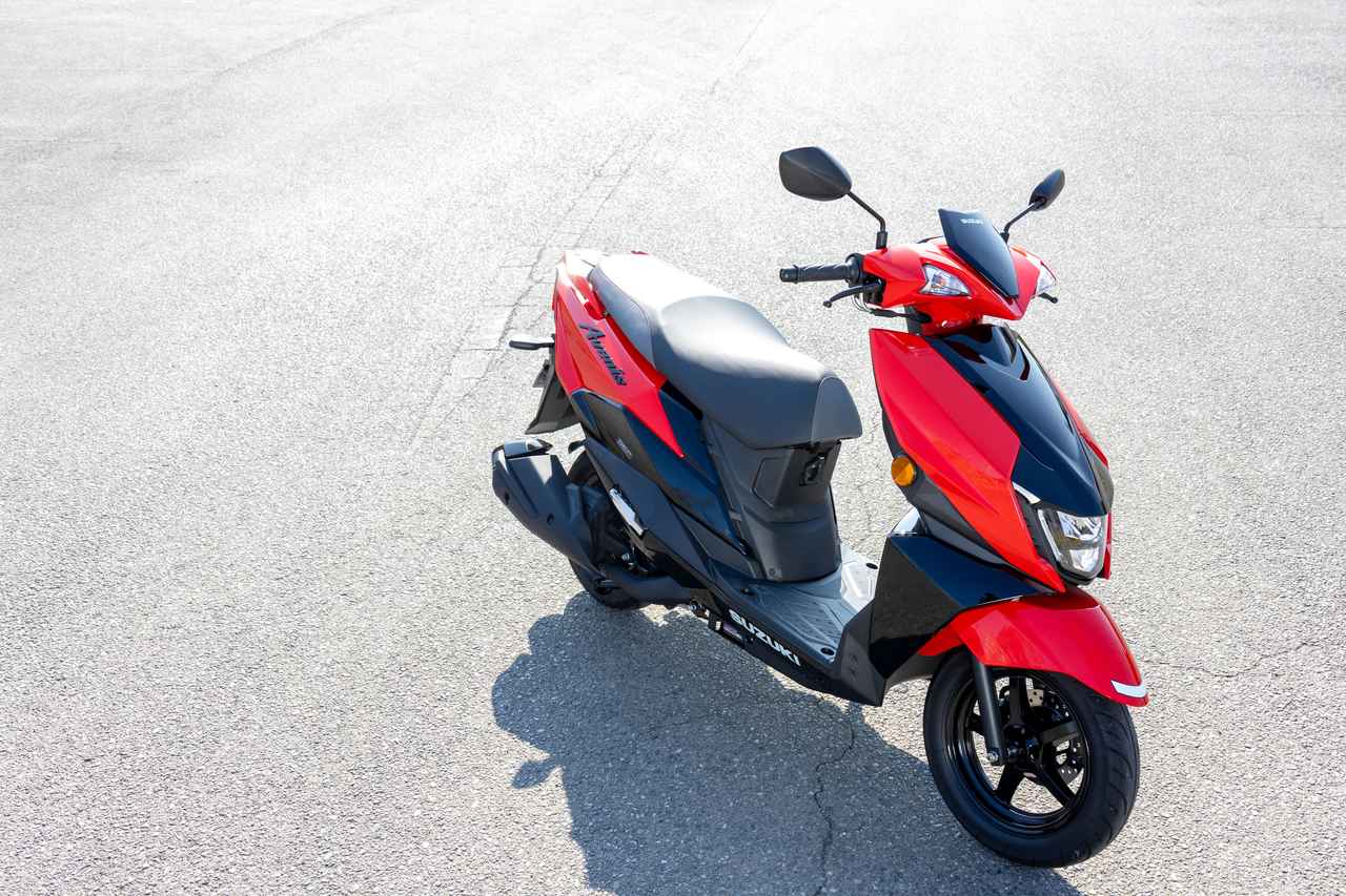 画像4: アヴェニス125でコーナーを走ったら青春が見えた