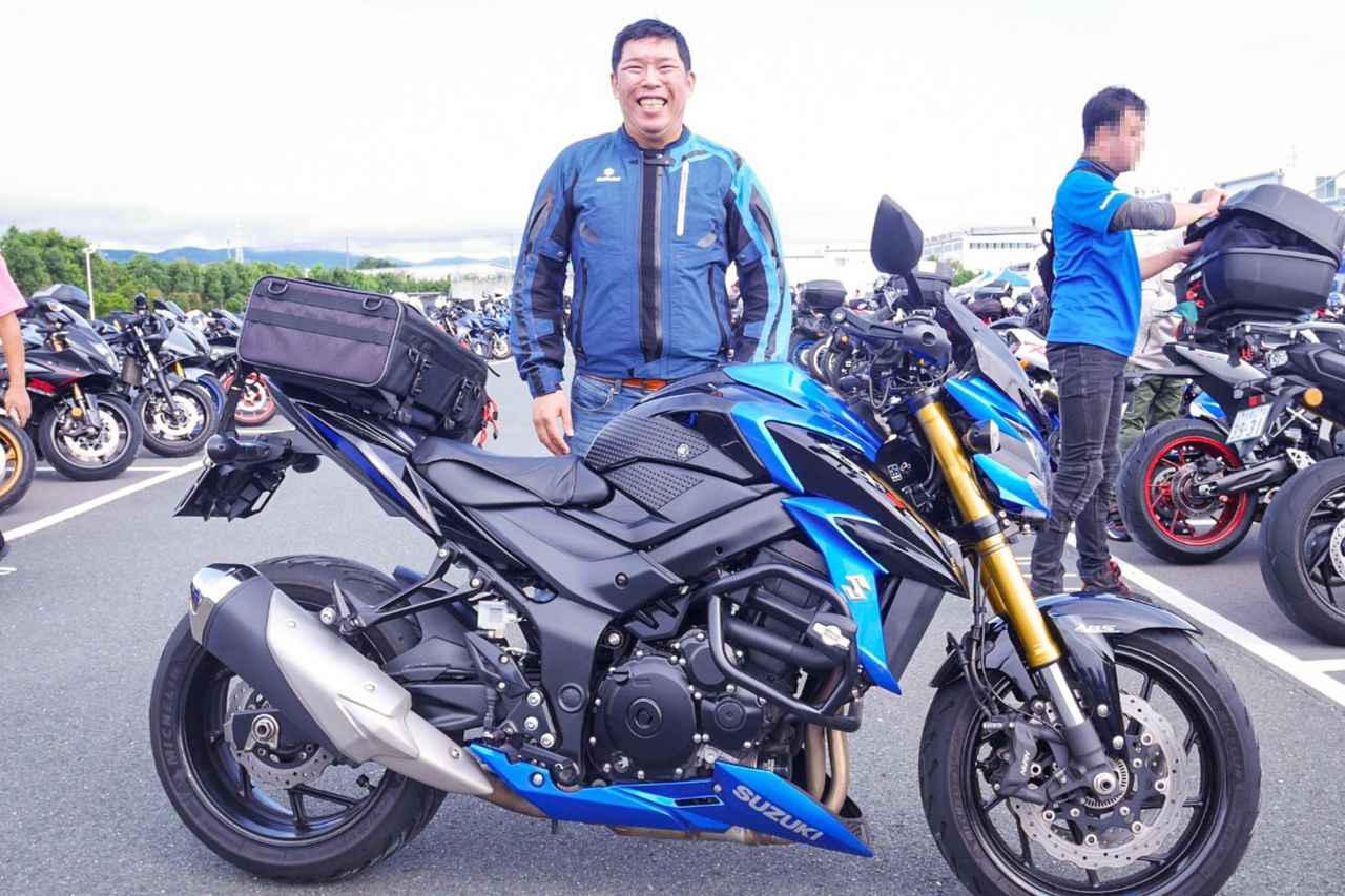 画像: スズキ純正ジャケットに身を包み『スズキラーメン』してから参上！ 本当は買うはずじゃなかったのに…… - スズキのバイク！