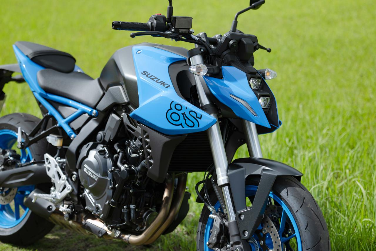 画像: 峠における『GSX-8S』と『GSX-8R』の違いとは？ ひょっとして『8S』はコスパ最強の大型バイクなのかもしれない…… - スズキのバイク！
