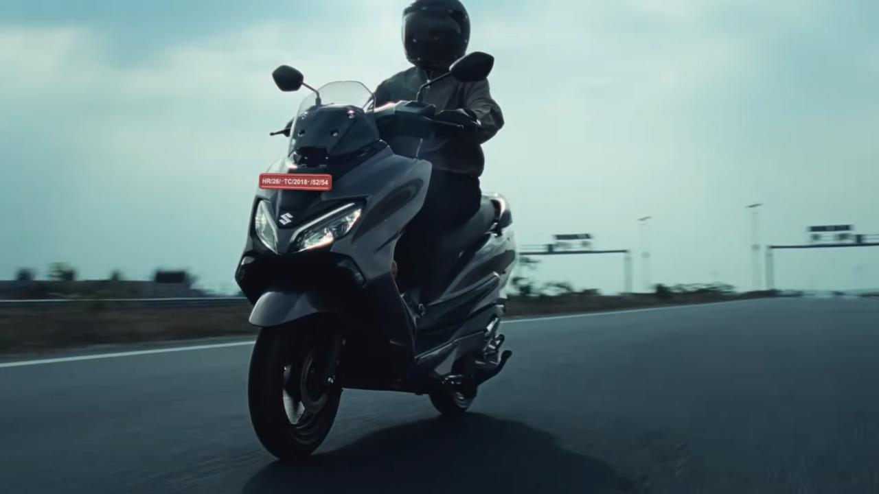 画像9: 次のバーグマンストリート125EXはこうなる⁉︎ 日本発売も期待したい125ccスクーター新型『BURGMAN STREET』はスマートキーやスマホ連携で大幅アップデートか⁉︎【スズキのバイク！の動画ニュース】