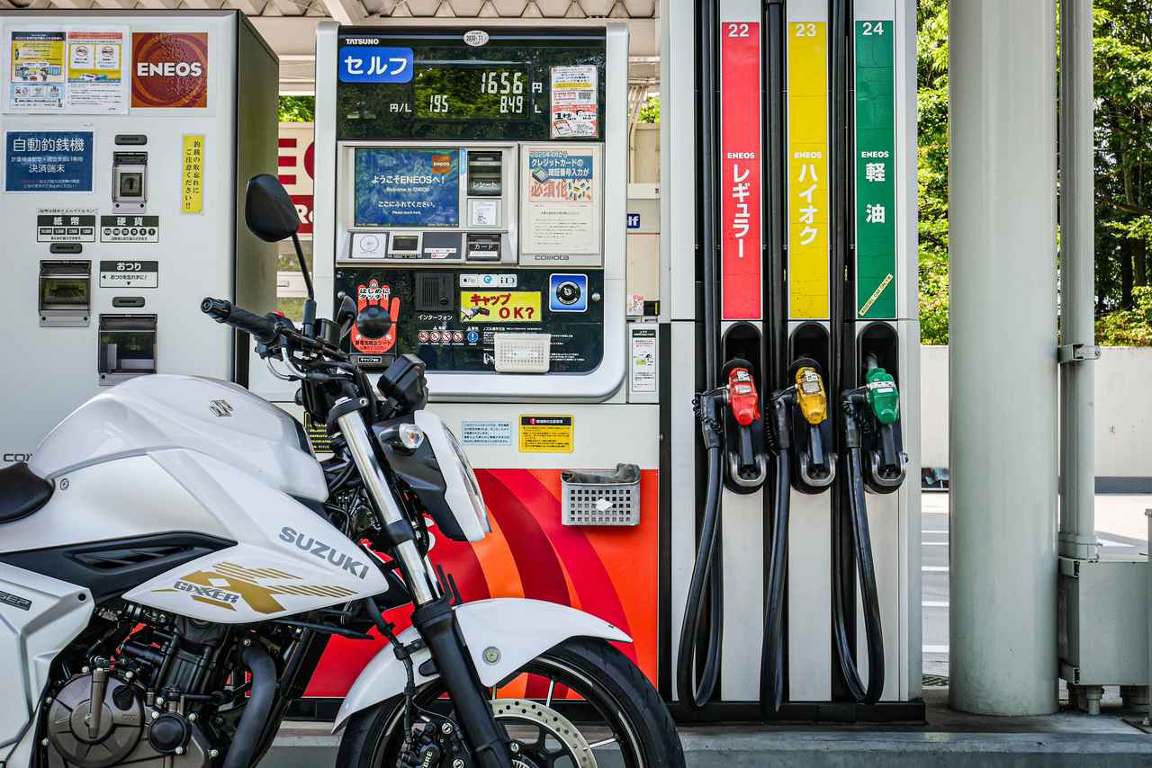画像2: ジクサー250は燃費性能に優れたバイクだけど……