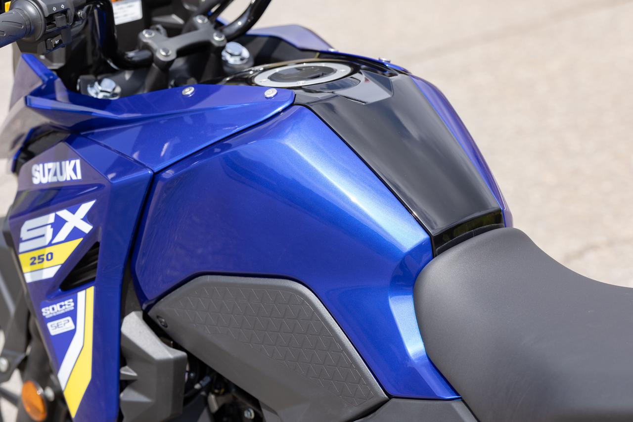 画像10: スズキ『Vストローム250SX』の装備/ディテール解説