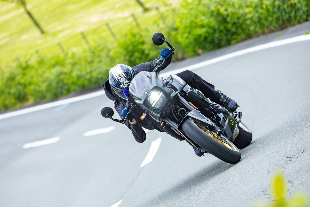画像: 大型バイクの魅力はパワーだけじゃ決まらない。最高出力80馬力の『GSX-8TT』がリッターバイクよりも楽しかった!? - スズキのバイク!