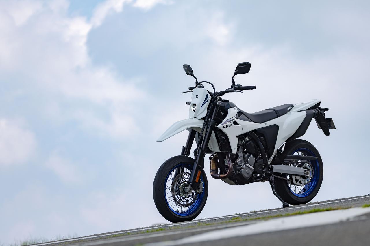 画像3: DR-Z4SMでの『ツーリング』って楽しめるの?