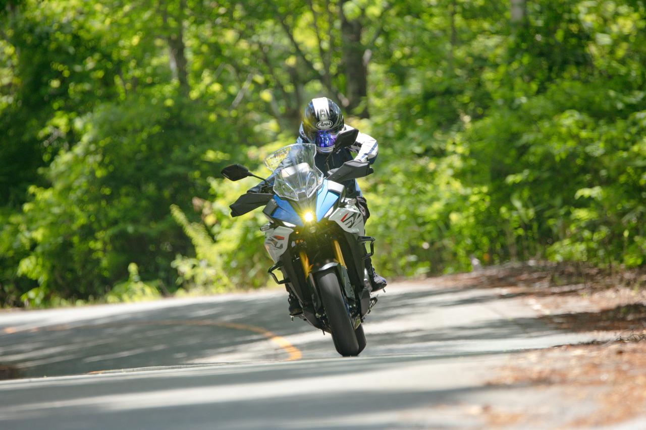 画像: 【絶句】GSX-S1000GXの『ウイングレット効果』にバイクの常識がひっくり返りそう…… - スズキのバイク!