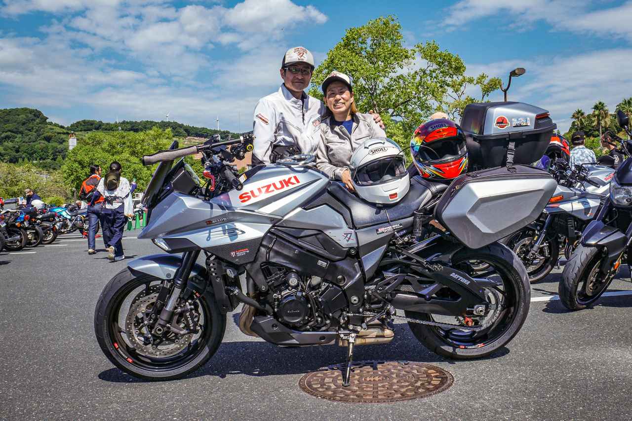 画像: ふたりで楽しむ『カタナライフ』の理想形では? 新型KATANAのタンデム&アドベンチャー(?)仕様カスタムにも注目! - スズキのバイク!