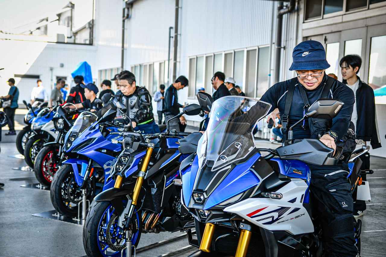 画像1: 新型「GSX-R1000R」シリーズなどの最新モデル実車展示