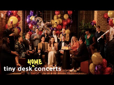 画像: Company: Tiny Desk (Home) Concert 「Company: Tiny Desk (Home) Concert」より www.youtube.com