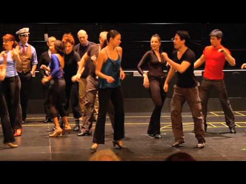 画像: In Rehearsal: Sutton Foster Sings "Anything Goes" 「エニシング・ゴーズ」初演時リハーサル風景 www.youtube.com