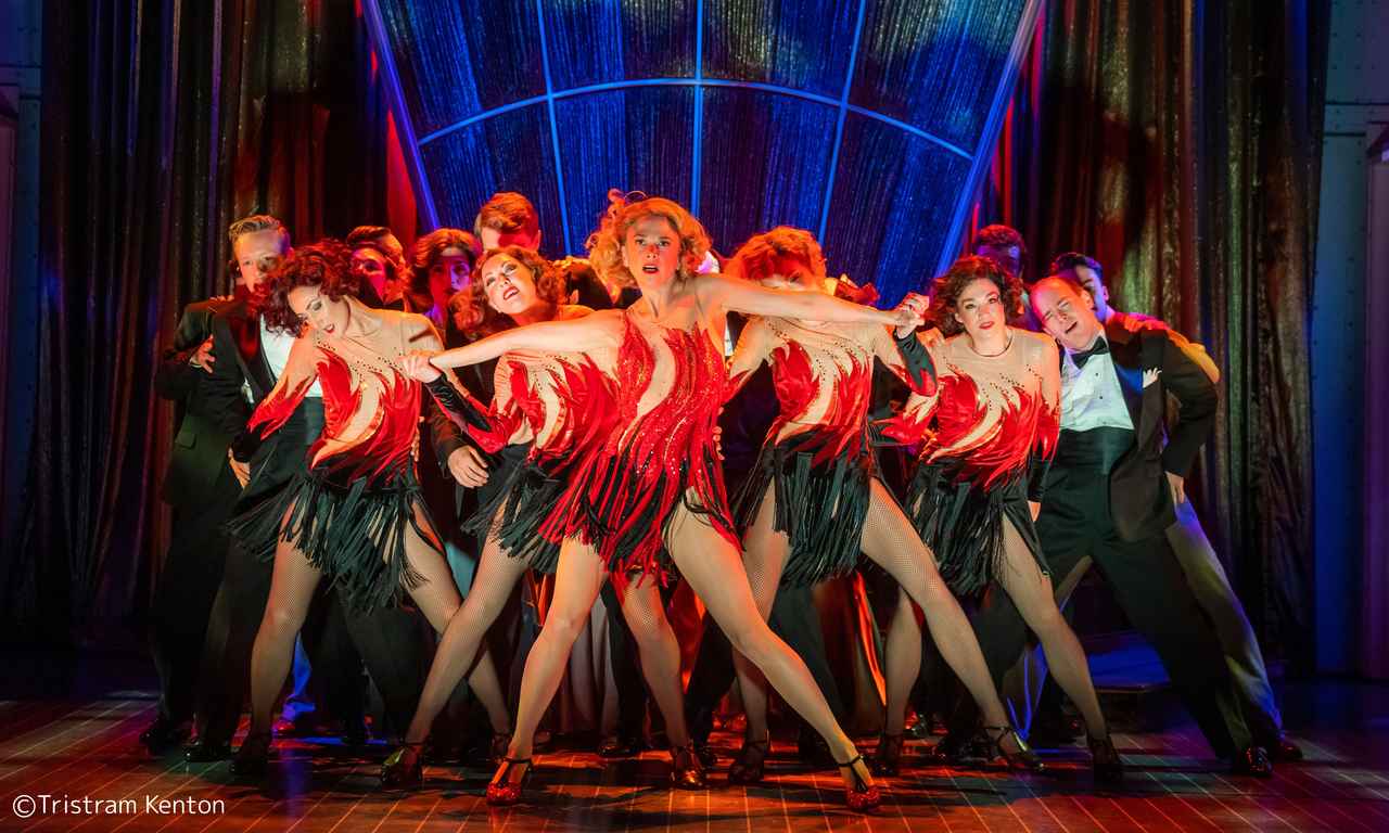 画像: 舞台裏話も!10/31より公開!米トニー賞6部門受賞作「エニシング・ゴーズ」のサットン・フォスターに注目!劇中のリノ役についても熱く語る映像は必見! - 松竹ブロードウェイシネマ