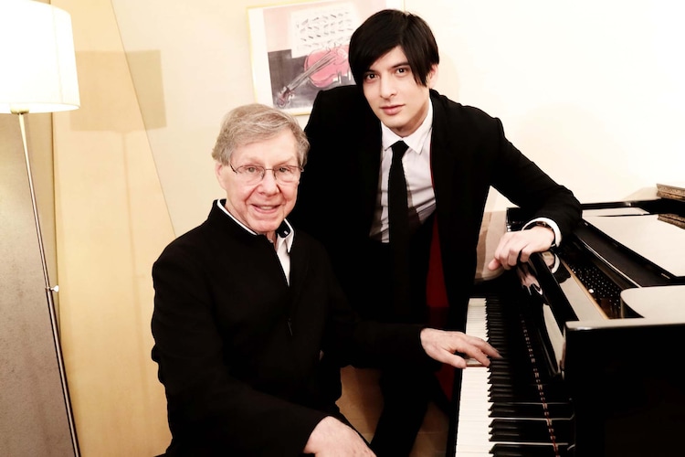 画像: 左からモーリー・イェストン、城田優。 [画像ギャラリー 2/3] - ステージナタリー