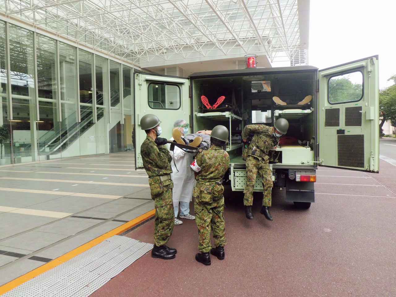 都内数か所でテロが起きたら…「大量傷者受入訓練」の重要性 - MAMOR-WEB