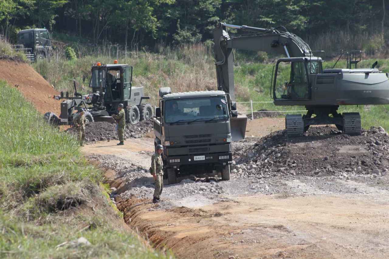 災害や海外派遣で求められる「道を開く」技術を磨く 陸上自衛隊・施設