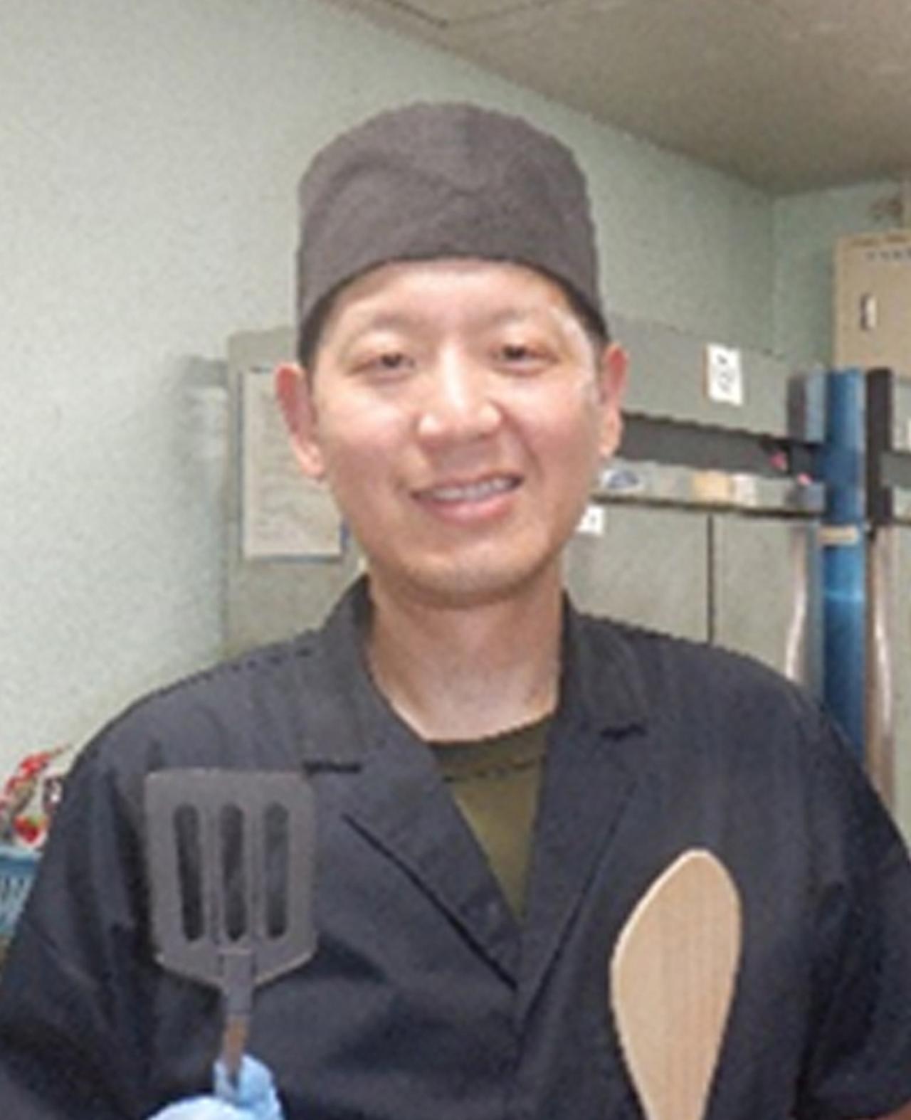 画像: 離島であるために入手できない加工品も多々あるが、一から手作りしたメニューを数多く作って提供していると、幸崎2曹は胸を張る