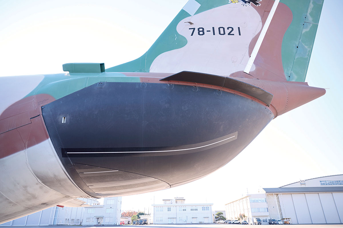 画像2: これが電子戦機EC‐1だ!