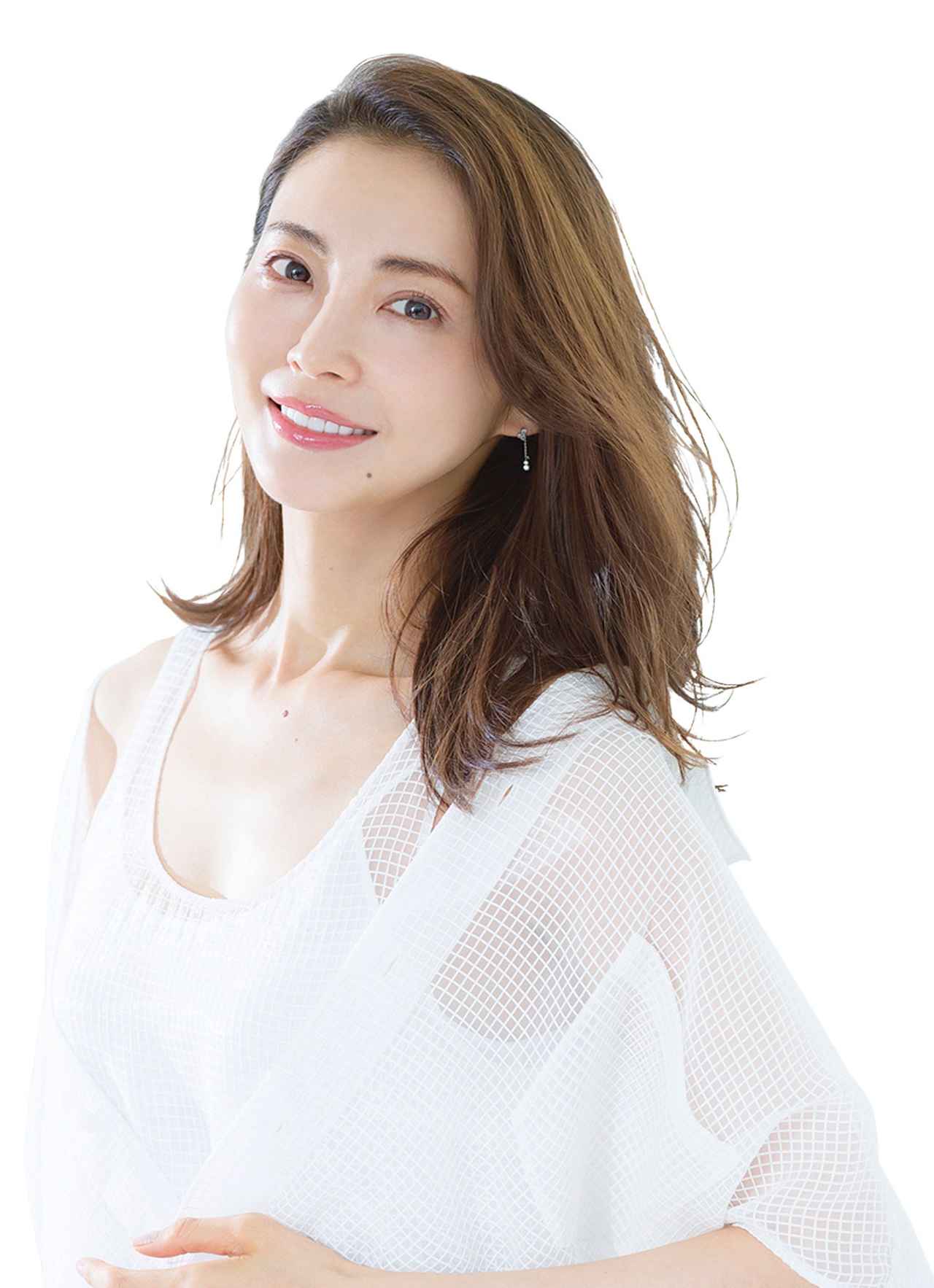 画像1: 押切もえさんが選ぶカッコいい自衛隊部隊のロゴマーク。「ブルーインパルス」の迫力とスピード感が伝わってくる