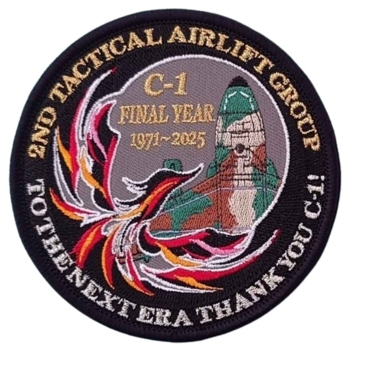 画像: C-1のラストフライトを記念したロゴマーク(ワッペン)には、「C-1 FINAL YEAR 1971-2025」の文字が刺しゅうされ用途により色が異なる