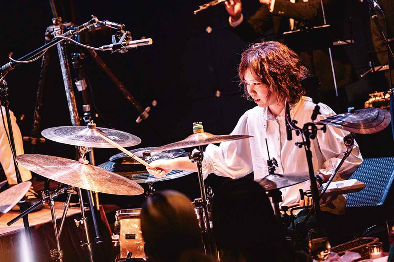 画像: 2021年よりプロドラマーとしてデビュー、レッスン講師も務める中道氏。自身が運営するYoutubeチャンネルでドラムの演奏動画を投稿するほか、テレビ番組などのメディア出演もしている