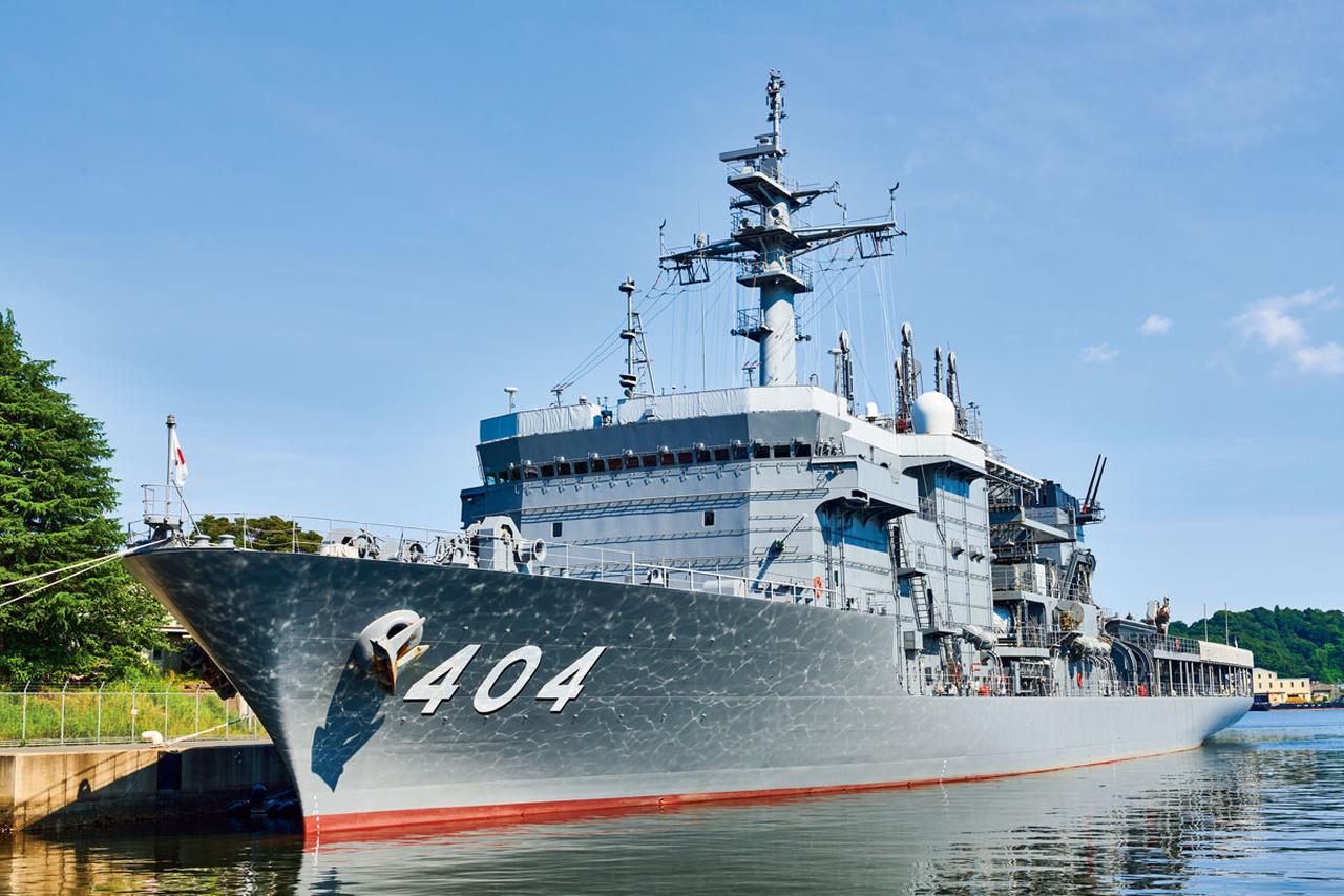 画像: 望まれれば他国にも救難に向かう、遭難した潜水艦乗員の最後の命綱