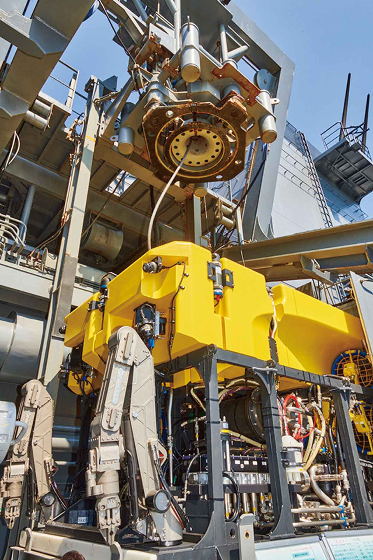 画像4: 潜水艦救難艦『ちよだ』の内部＆装備を図解で解説。海上自衛隊は沈没した潜水艦をどう救う？