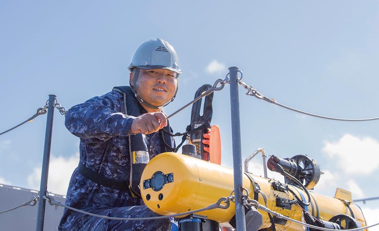 画像: 幹部と曹士の調整役でもある吉澤1曹。「『もがみ』では幹部と曹士が同じ空間で食事をしており、コミュニケーションが取りやすい環境にあると思います」と言う