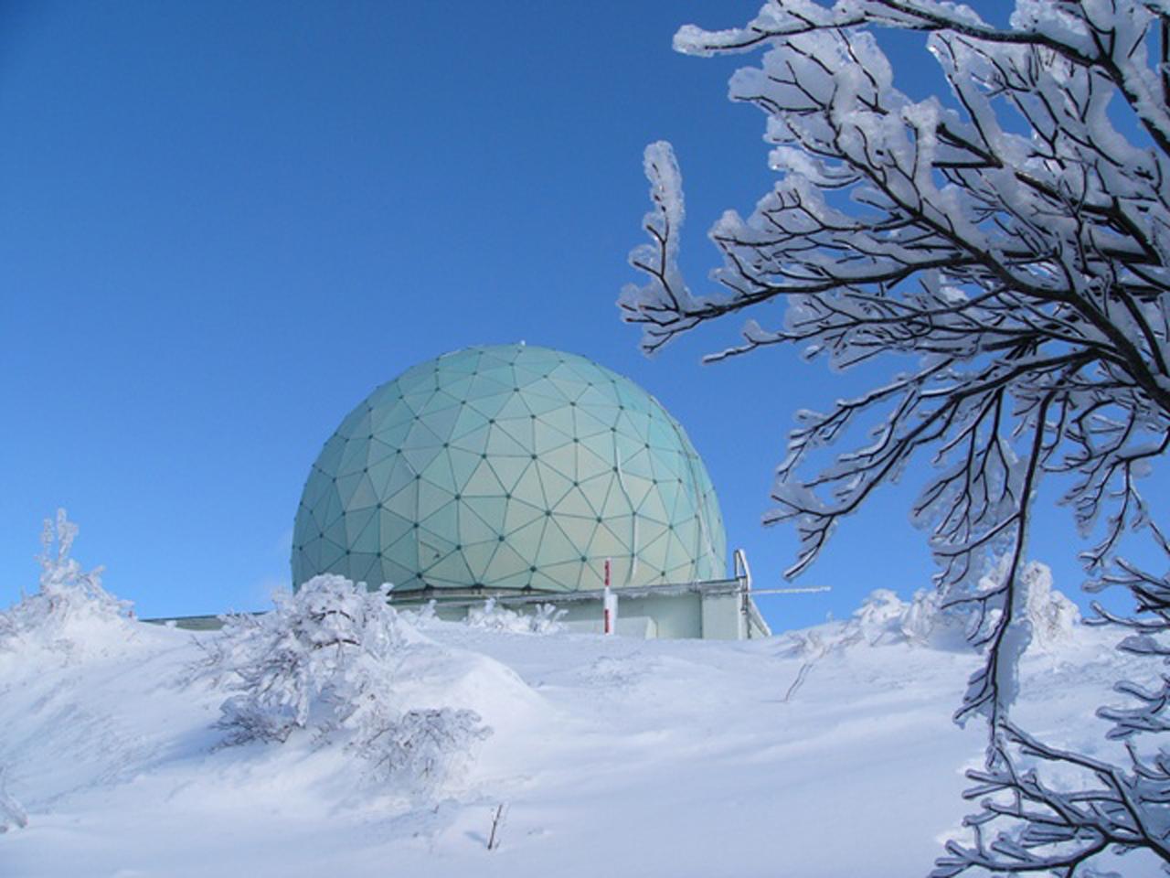 画像: 大滝根山分屯基地ホームページより（https://www.mod.go.jp/asdf/ohtakine/shizen/index.html）