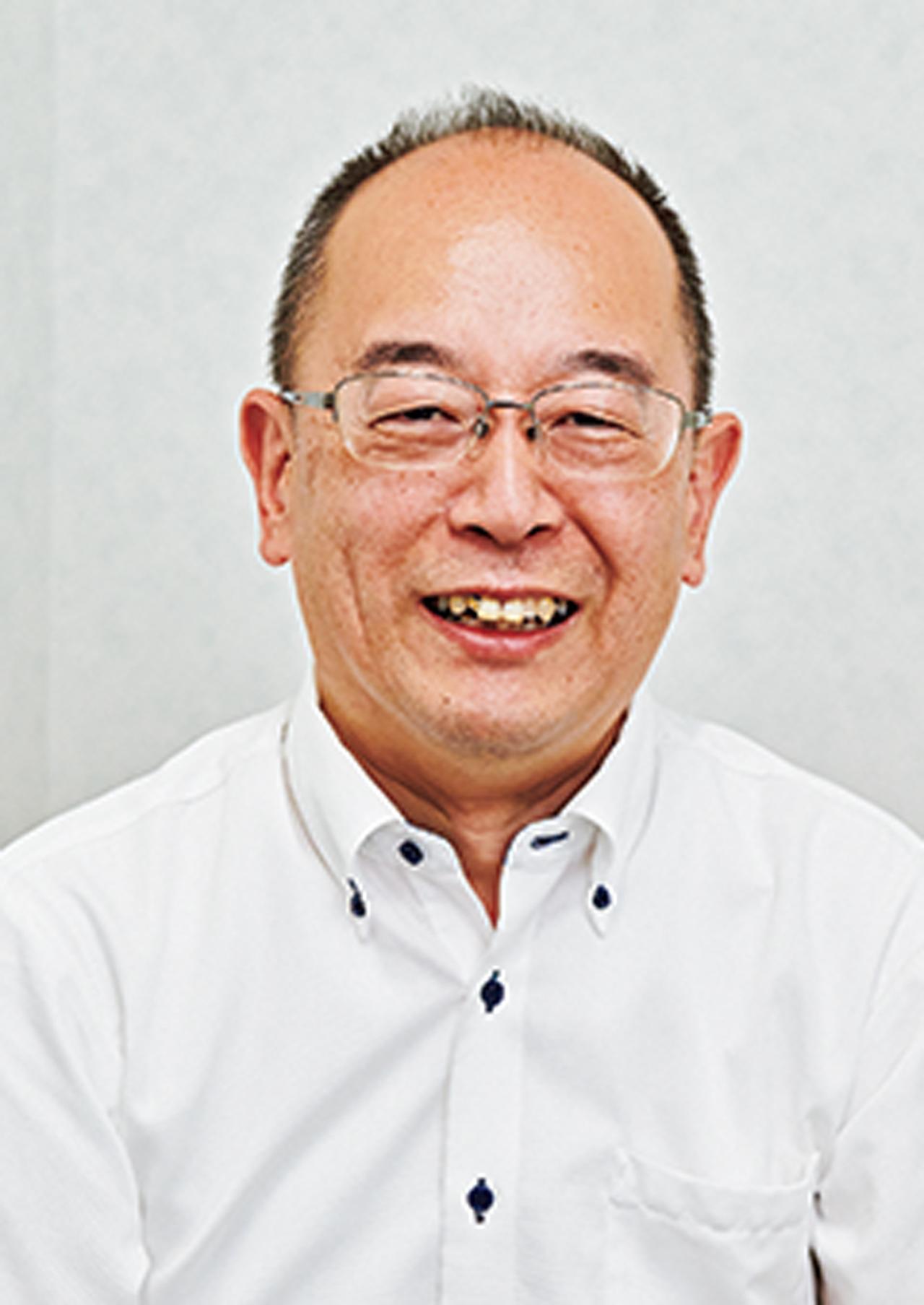 画像: 総務課長を務める横山事務官。静岡地本の補給管理や人事・会計などの業務を担当している