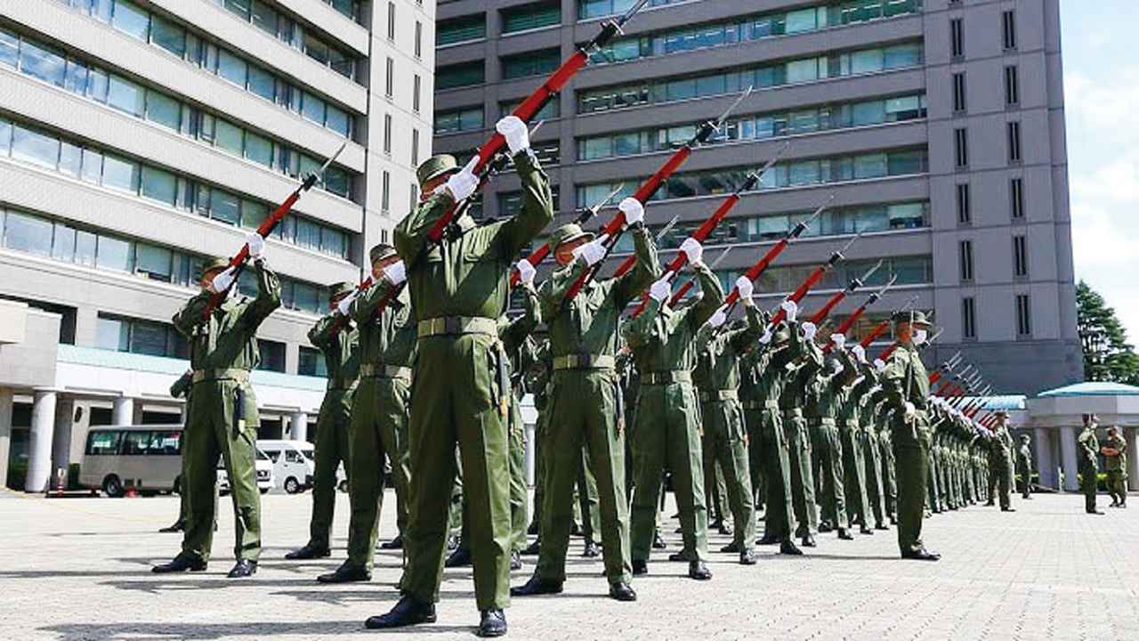 画像: 弔銃用意 射撃用意 射て