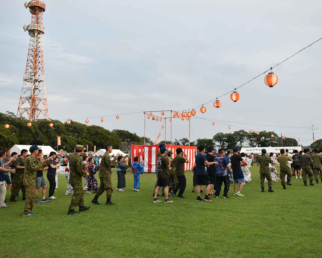 画像: 隊員の戦隊ヒーローショーも楽しめる！
