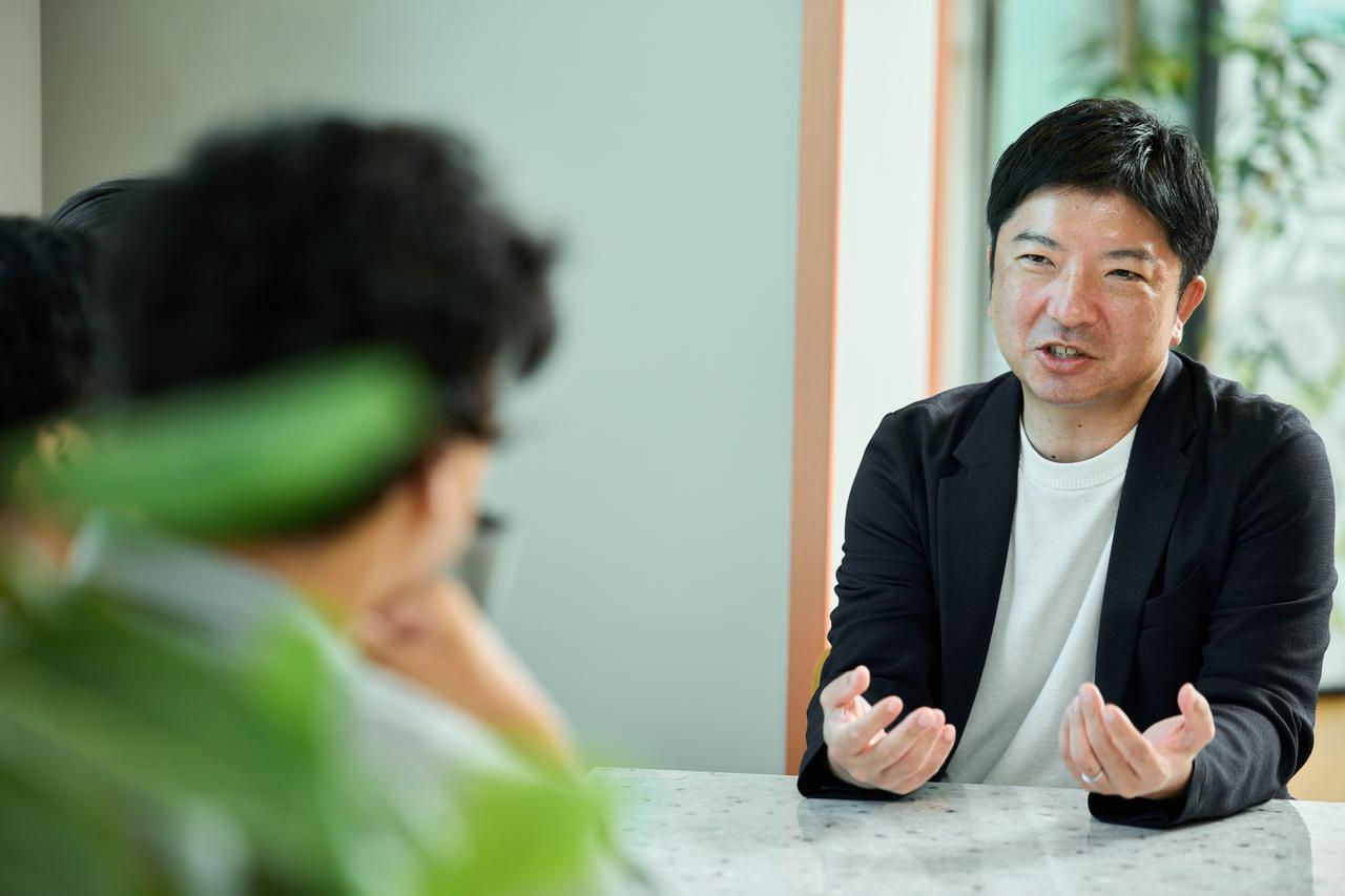 画像: 佐藤直史さん（オカムラ オフィス環境事業本部 開発創造本部 副本部長）